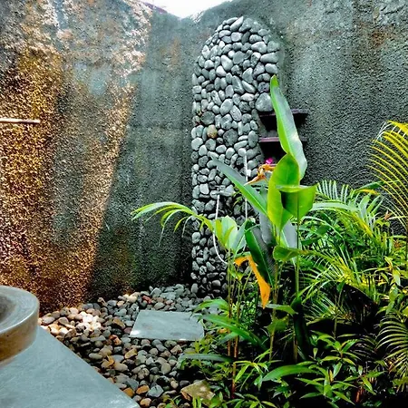 Edelweiss Homestay Kuta  Exterior photo