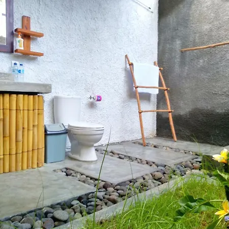 Edelweiss Homestay Kuta  Exterior photo